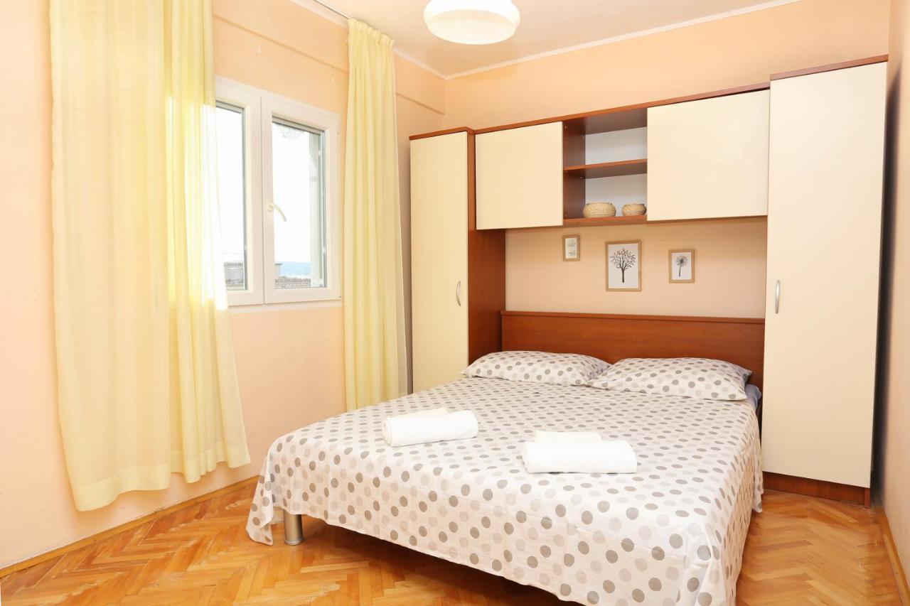 Apartments By The Sea Kastel Kambelovac, Kastela - 8679 Exteriör bild