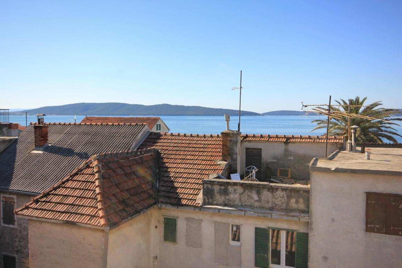 Apartments By The Sea Kastel Kambelovac, Kastela - 8679 Exteriör bild