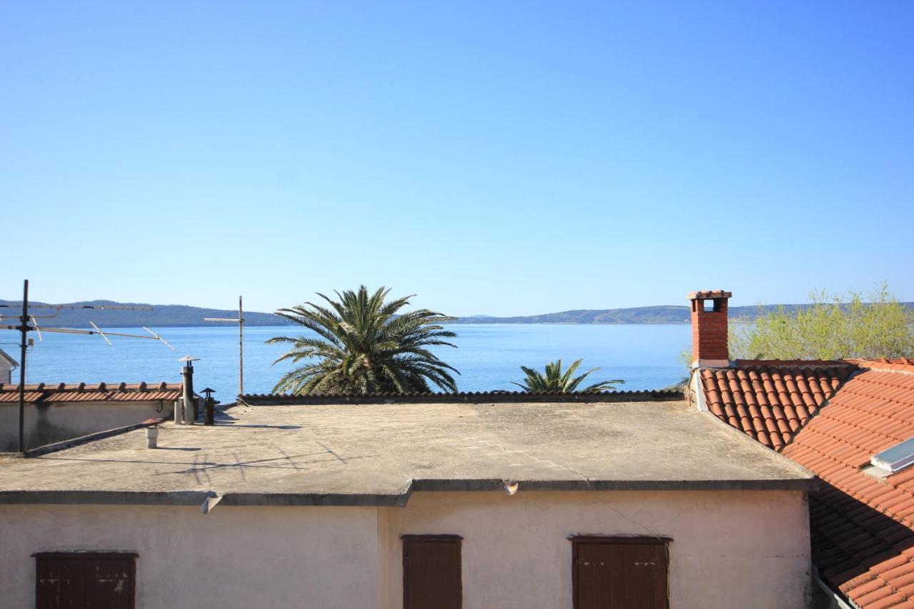 Apartments By The Sea Kastel Kambelovac, Kastela - 8679 Exteriör bild